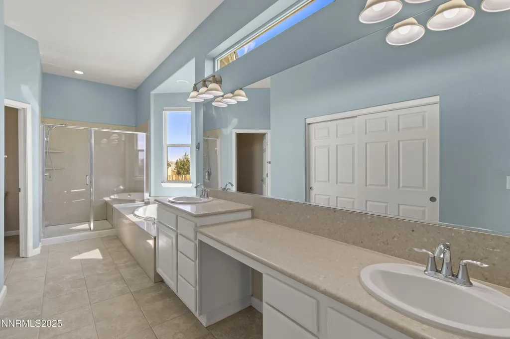 1838 Kinglet Sparks NV 89441