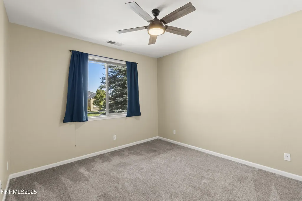 1838 Kinglet Sparks NV 89441