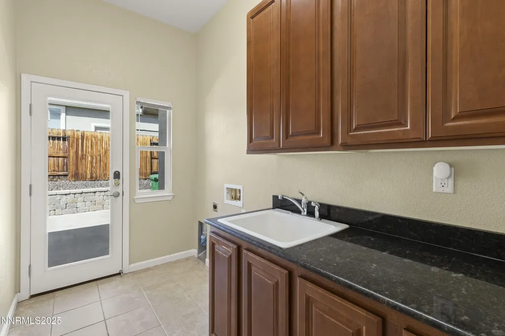 1838 Kinglet Sparks NV 89441