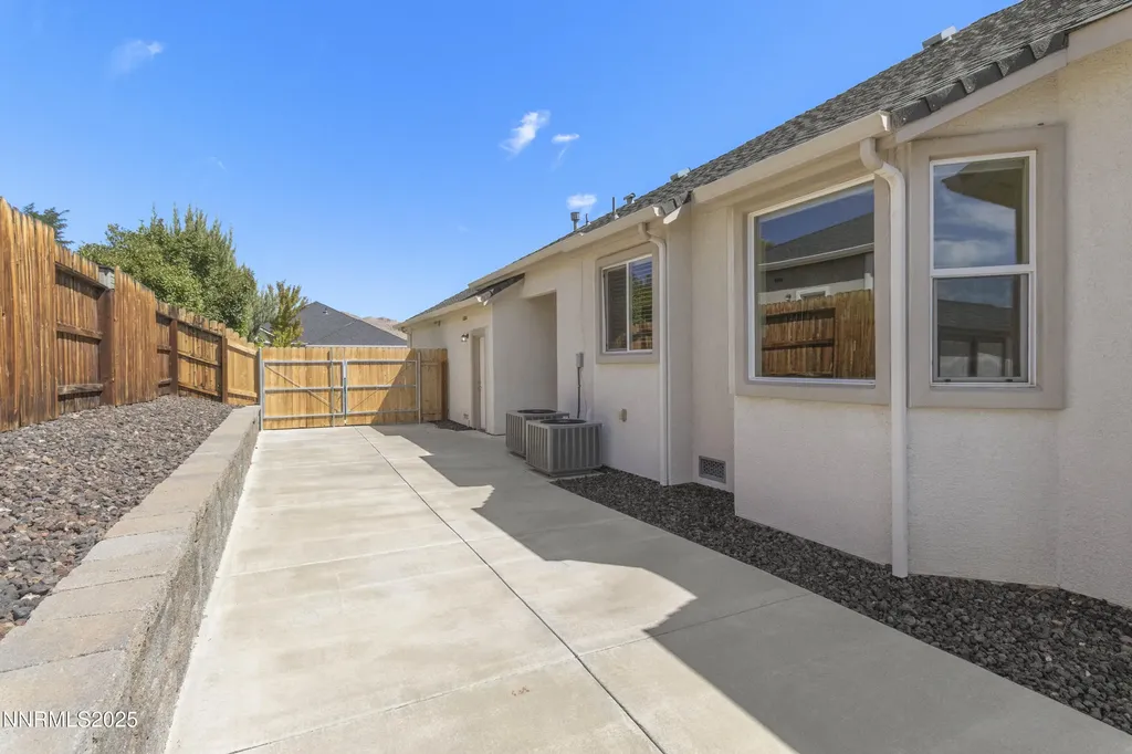 1838 Kinglet Sparks NV 89441