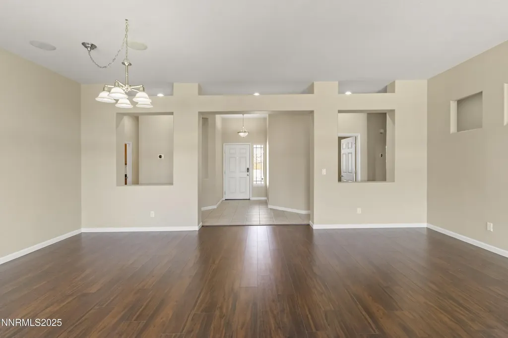 1838 Kinglet Sparks NV 89441