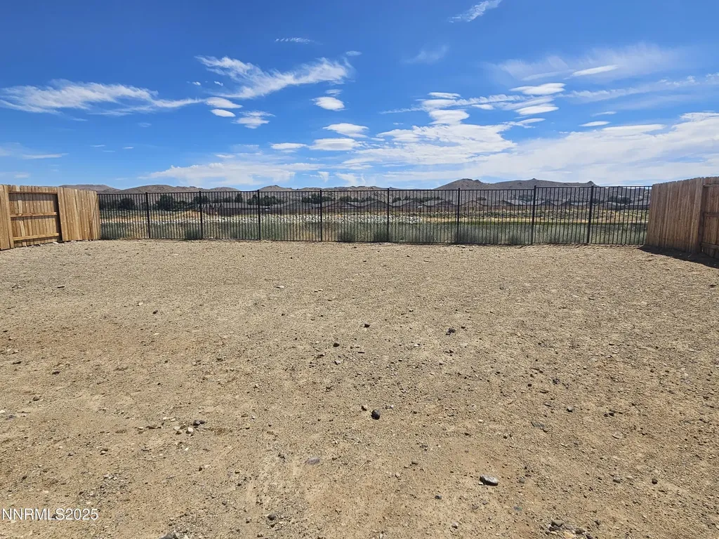 632 Coyote Bluff Court Reno NV 89506