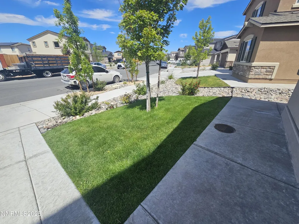 632 Coyote Bluff Court Reno NV 89506