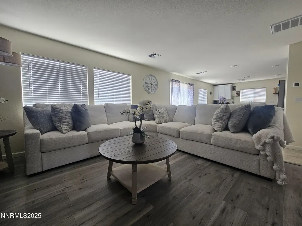 632 Coyote Bluff Court Reno NV 89506