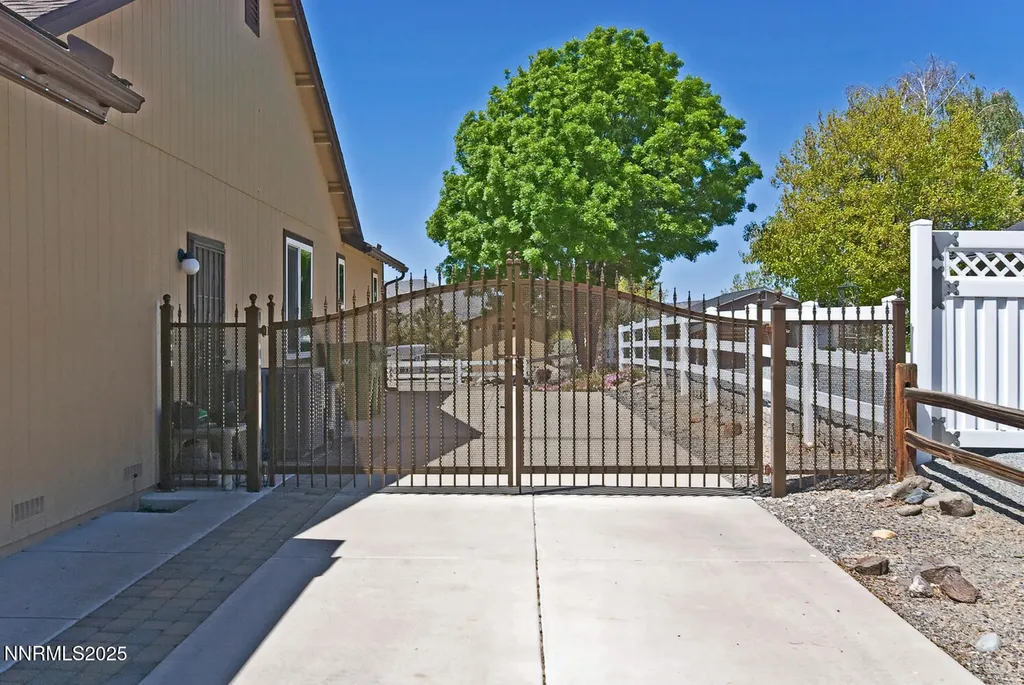 25 Martell Sparks NV 89441