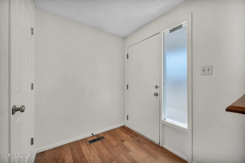 7274 Windmill Reno NV 89511