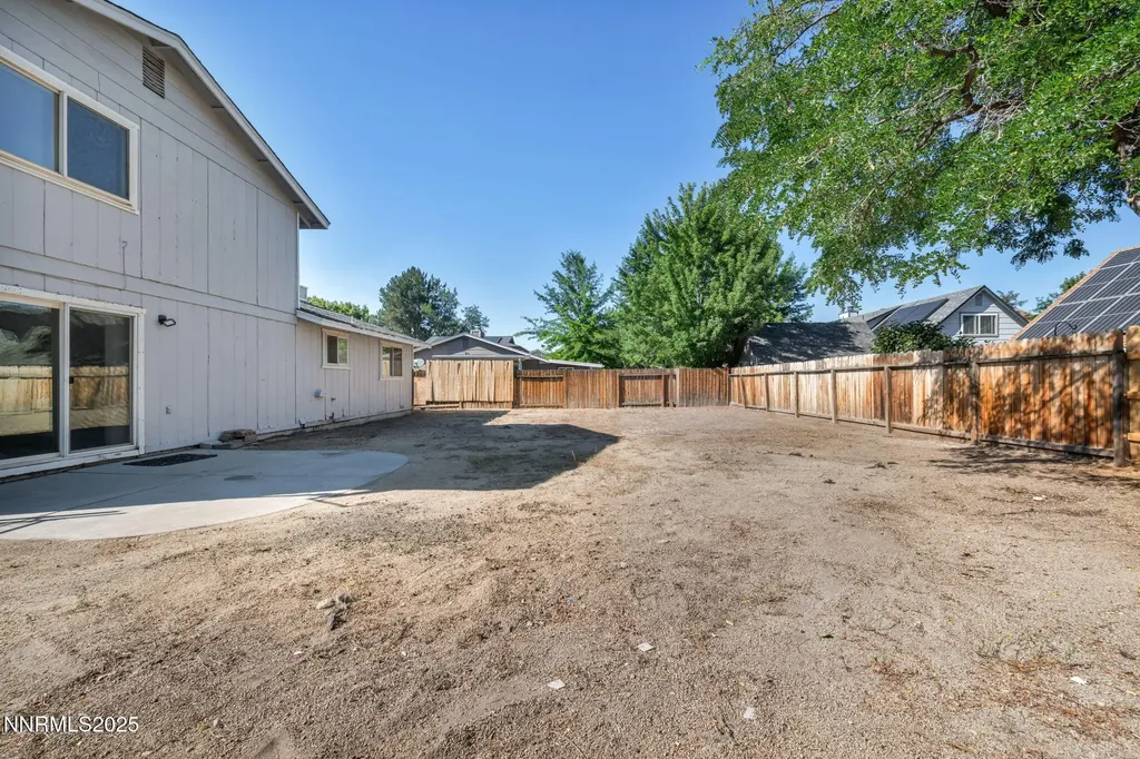 7274 Windmill Reno NV 89511