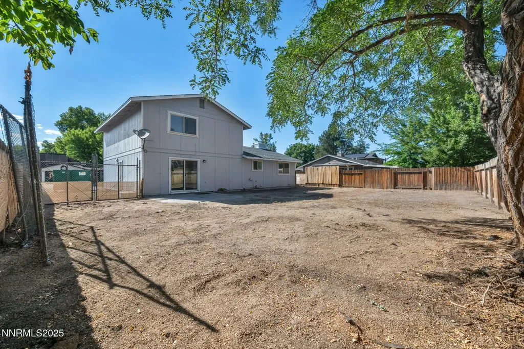 7274 Windmill Reno NV 89511