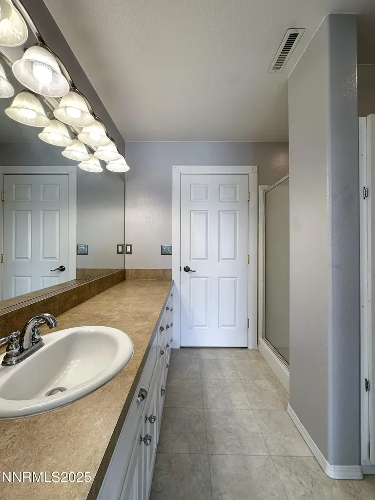 3271 Paiute Winnemucca NV 89445