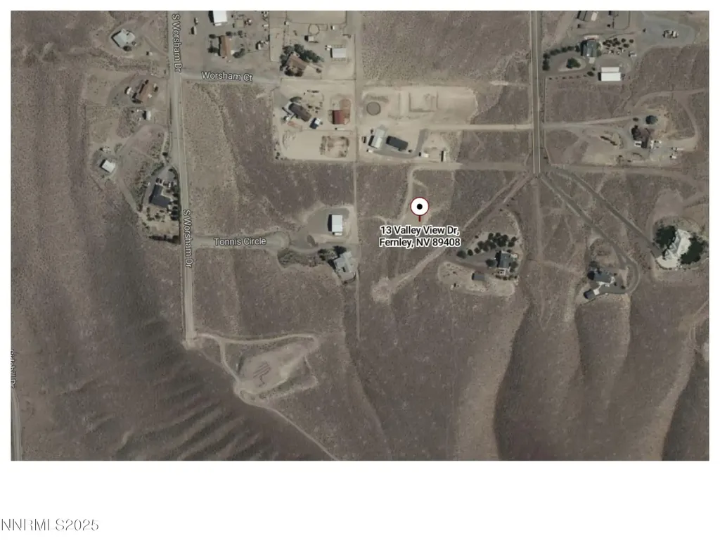 13 Valley View Fernley NV 89408