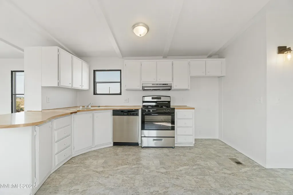9 Stanley Yerington NV 89447