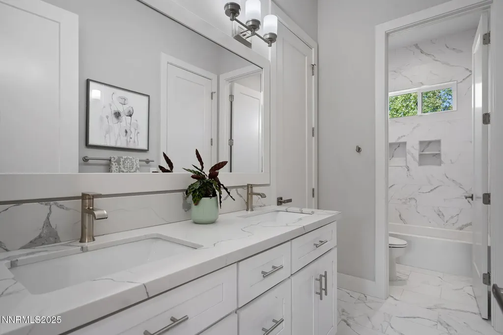 2375 Harbor Reno NV 89519