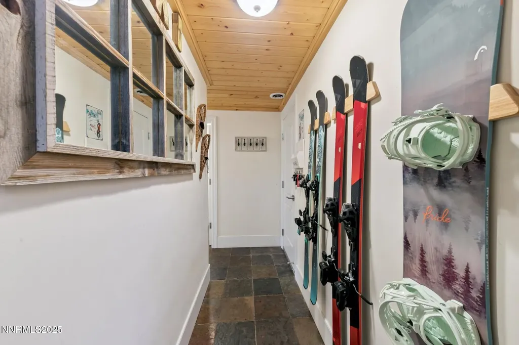 947 Tyner Incline Village NV 89451