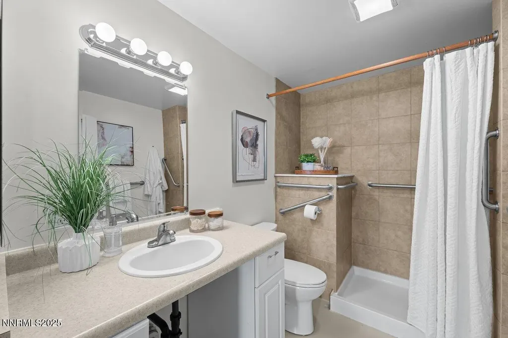 2955 Lakeside Reno NV 89509