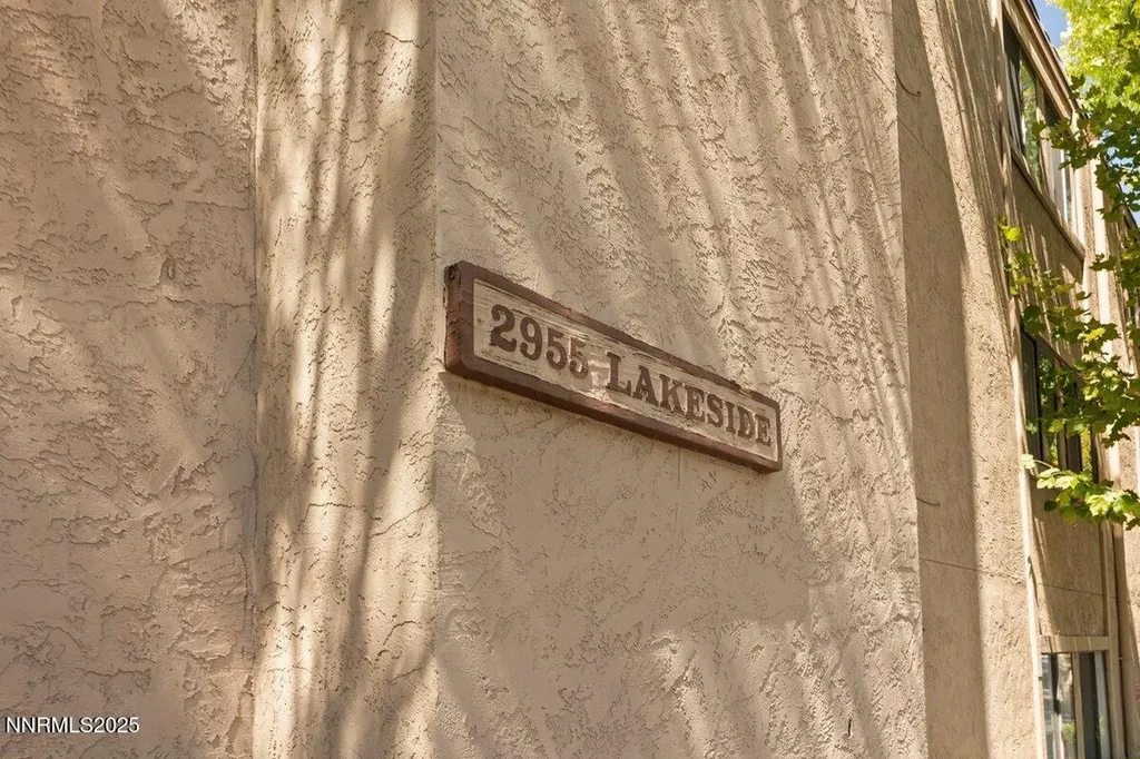 2955 Lakeside Reno NV 89509