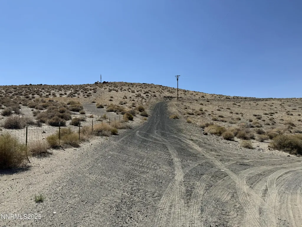 2530 Revere Silver Springs NV 89429
