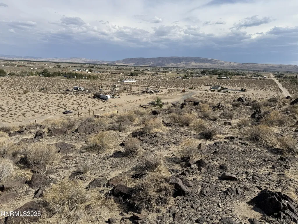 6310 Catfish Silver Springs NV 89429