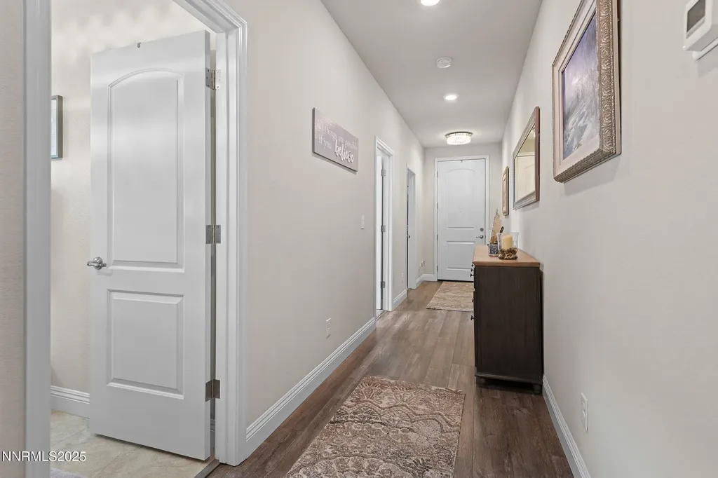 120 Cosser Dayton NV 89403