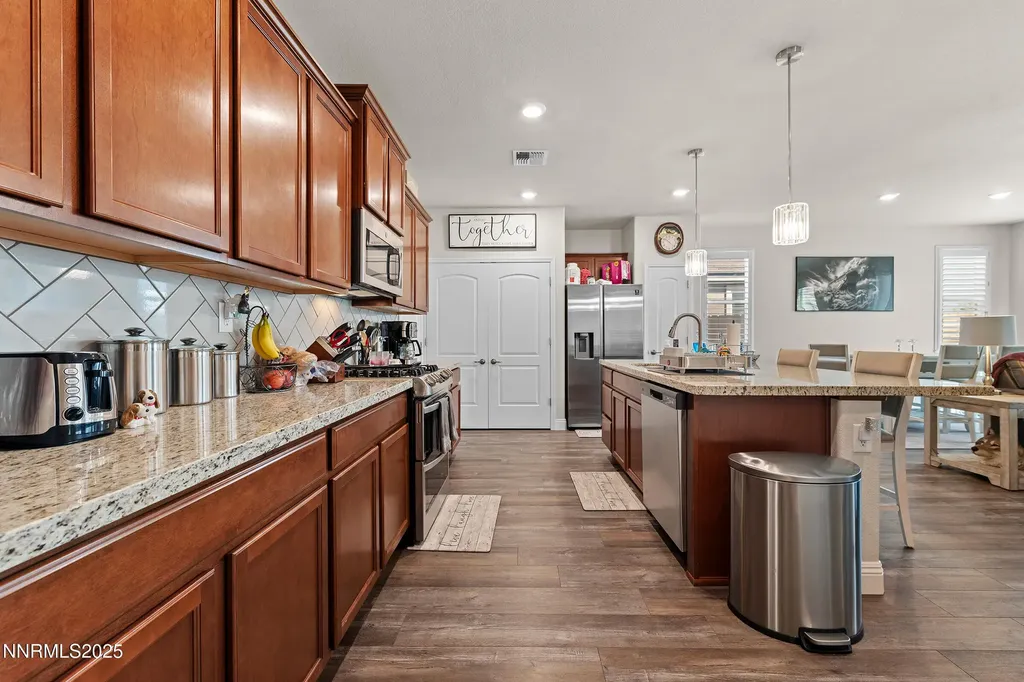 120 Cosser Dayton NV 89403