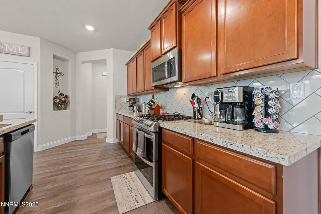 120 Cosser Dayton NV 89403