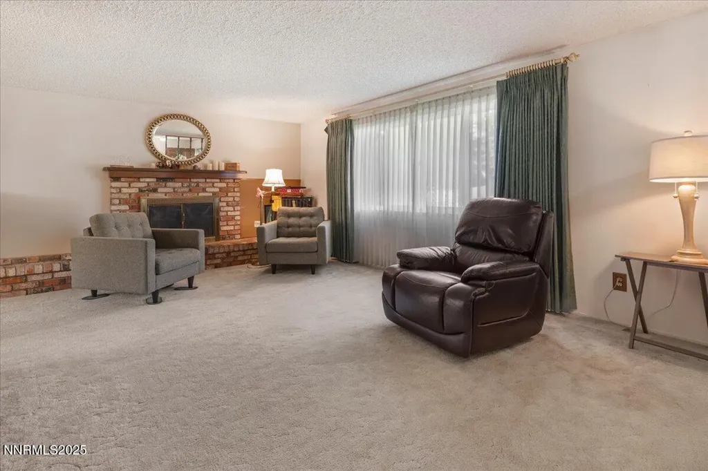 3309 Hickory Carson City NV 89701