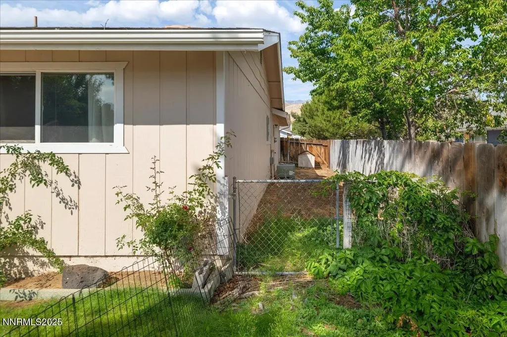 3309 Hickory Carson City NV 89701