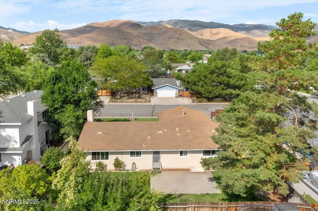 3309 Hickory Carson City NV 89701