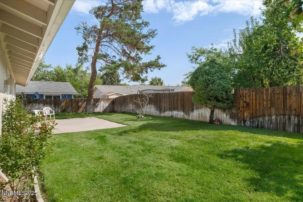 3309 Hickory Carson City NV 89701