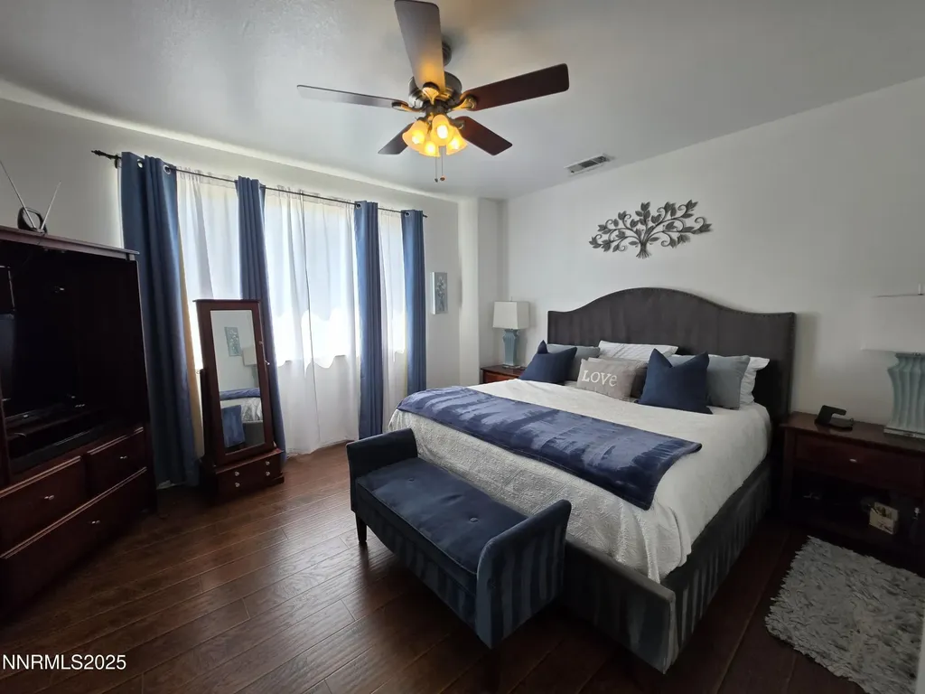 10677 Fire Poppy Reno NV 89521