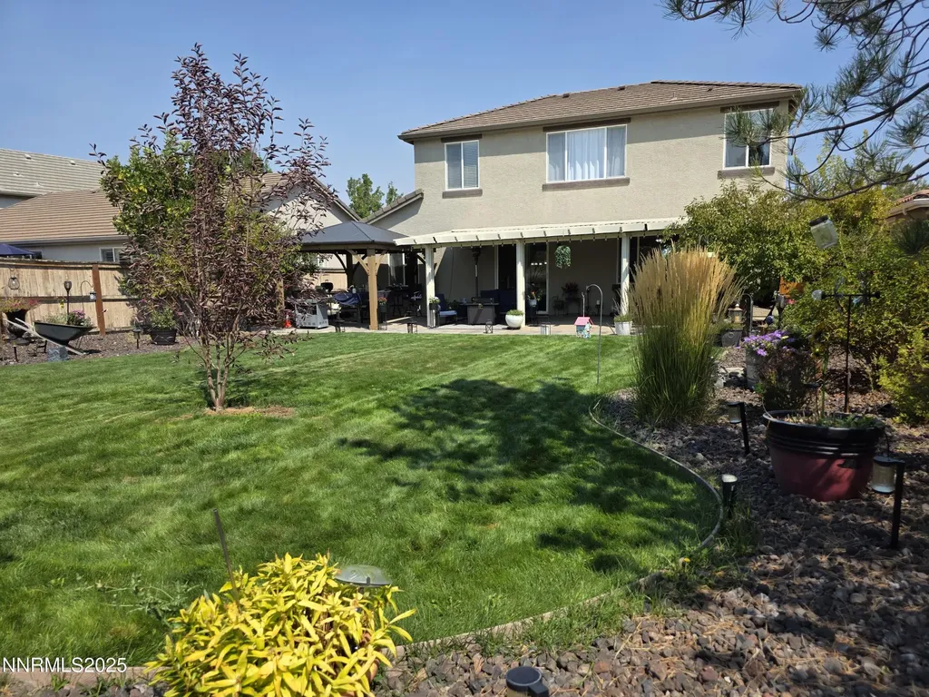 10677 Fire Poppy Reno NV 89521
