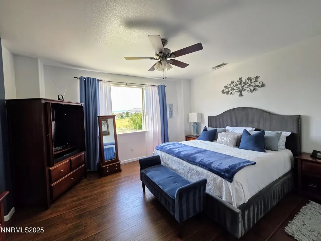 10677 Fire Poppy Reno NV 89521