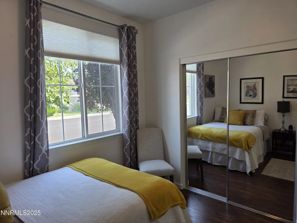 10677 Fire Poppy Reno NV 89521
