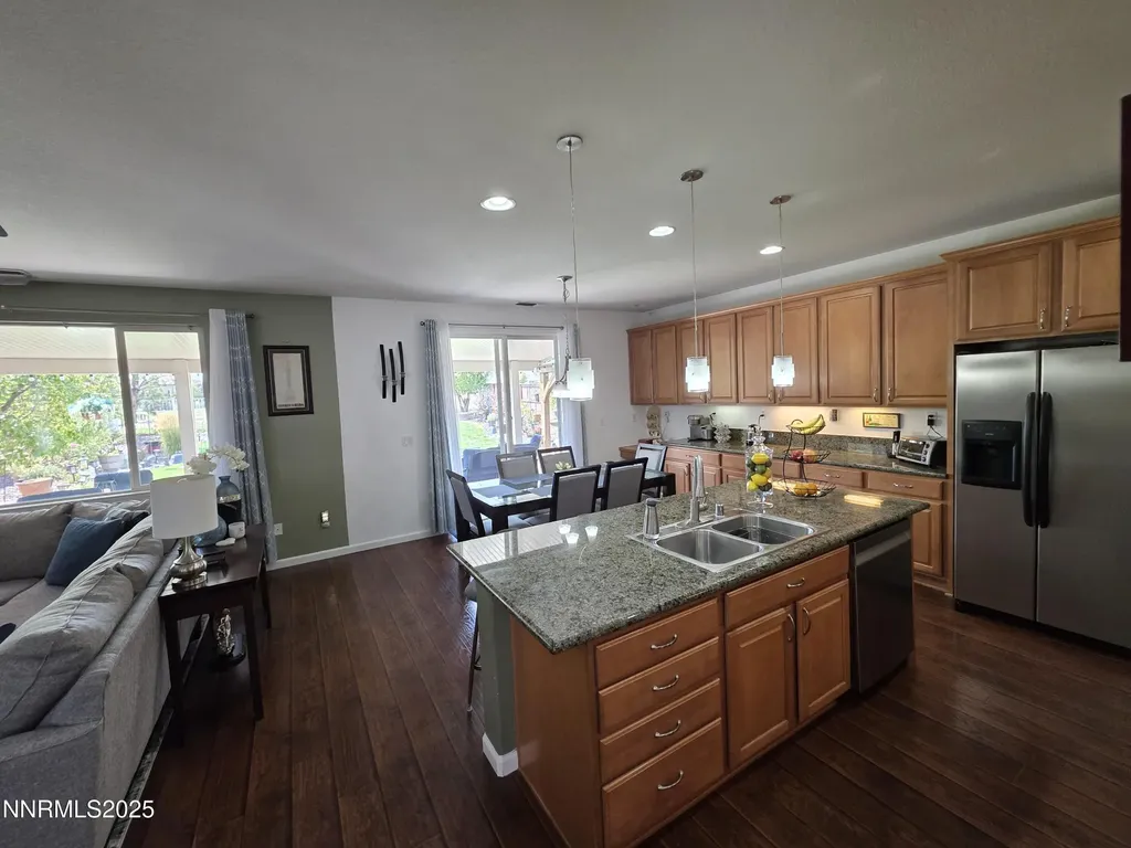 10677 Fire Poppy Reno NV 89521