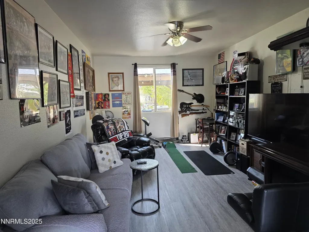 10677 Fire Poppy Reno NV 89521