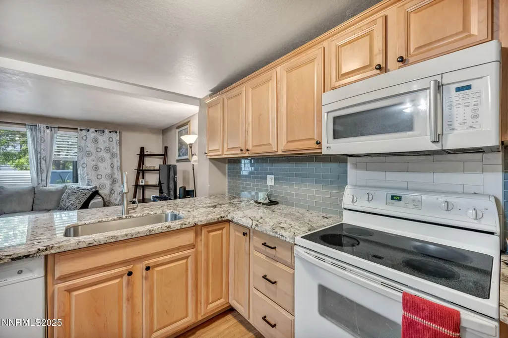 1529 Long Carson City NV 89706