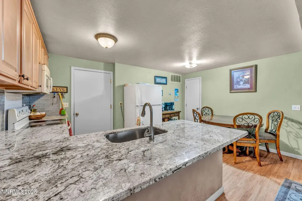 1529 Long Carson City NV 89706