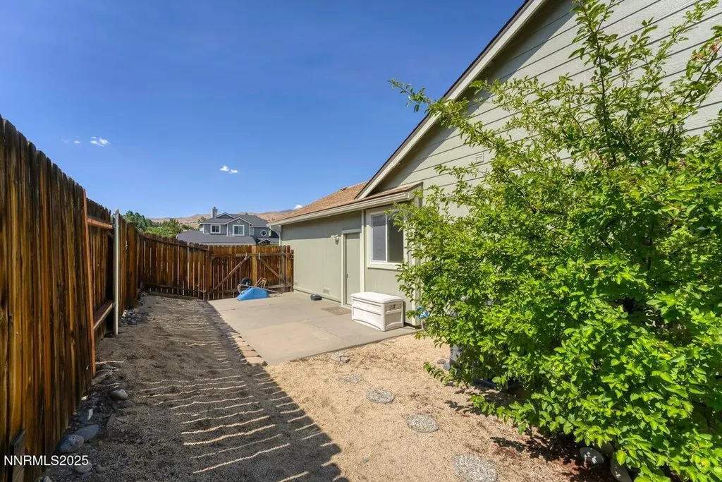 20 Eagle Claw Reno NV 89523