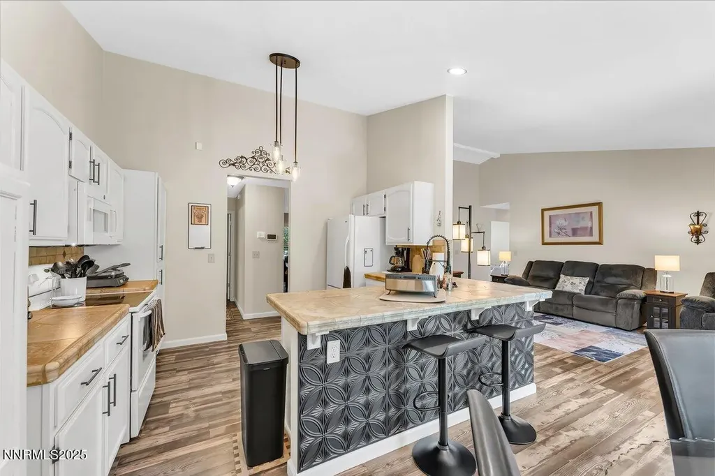 20 Eagle Claw Reno NV 89523