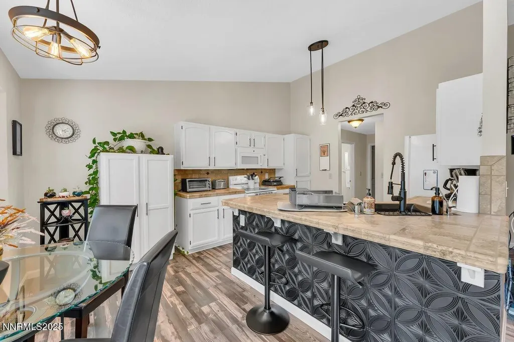 20 Eagle Claw Reno NV 89523