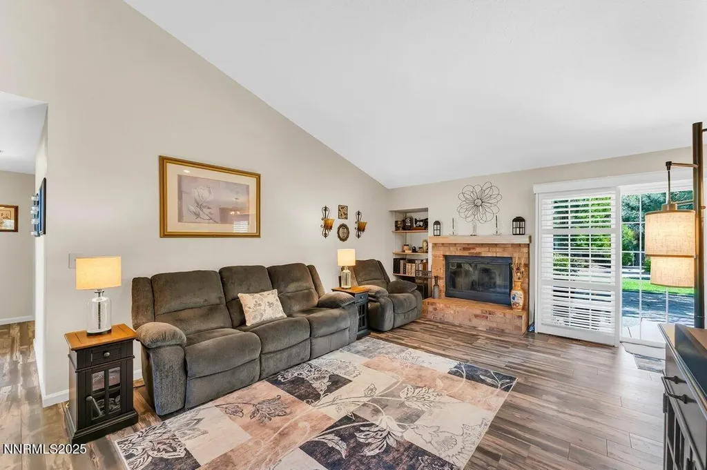 20 Eagle Claw Reno NV 89523