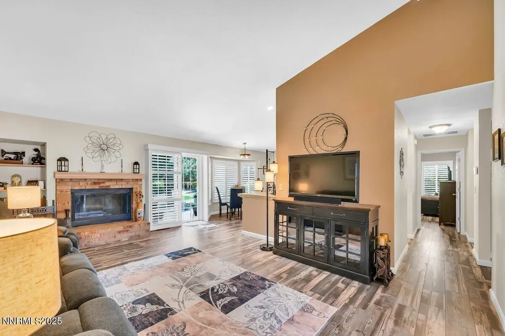 20 Eagle Claw Reno NV 89523