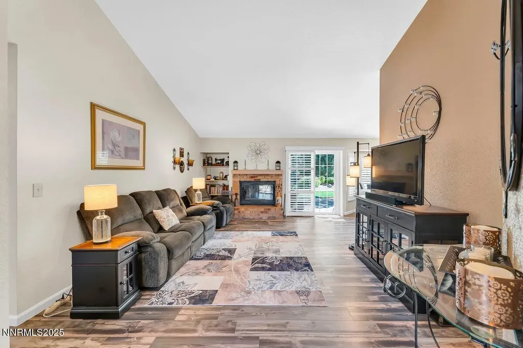 20 Eagle Claw Reno NV 89523