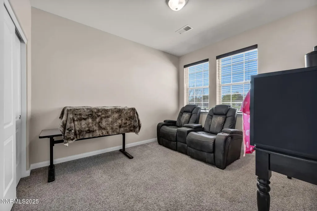 665 Beeghly Fallon NV 89406