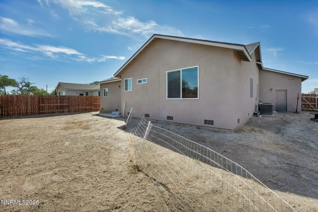 665 Beeghly Fallon NV 89406