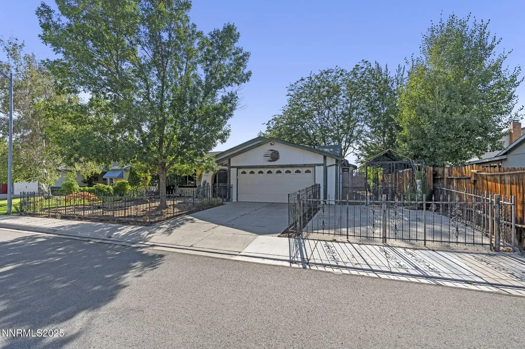 2763 Blossom View Sparks NV 89434