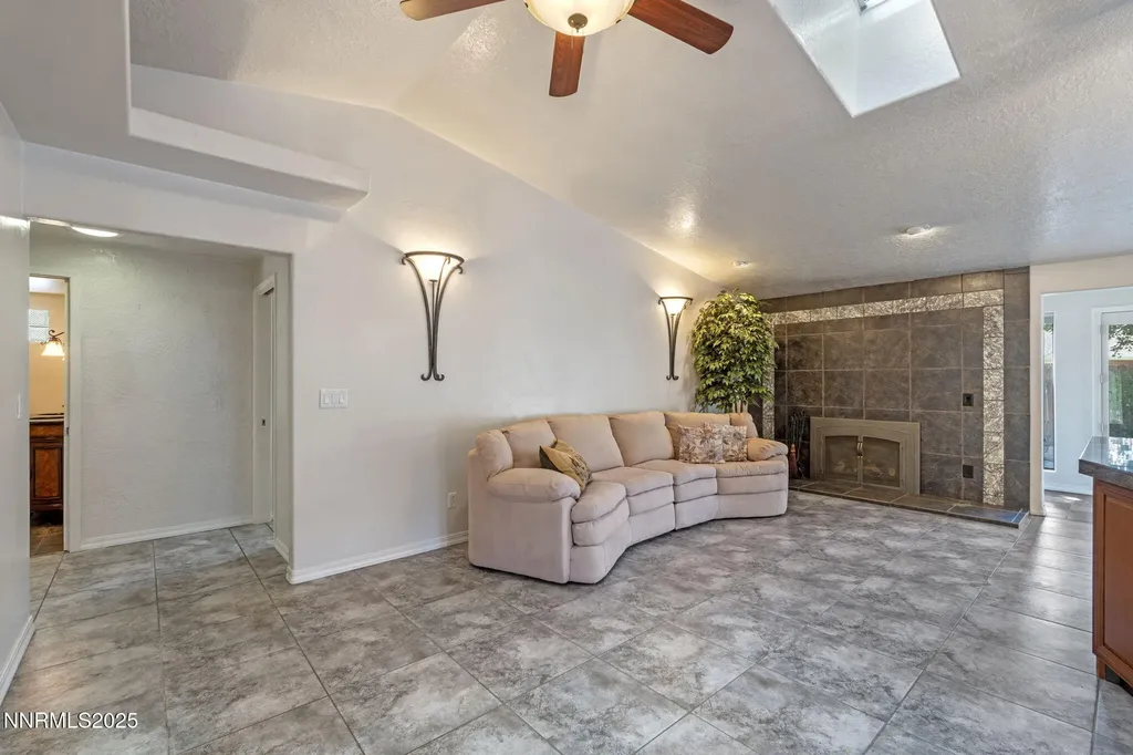 2763 Blossom View Sparks NV 89434