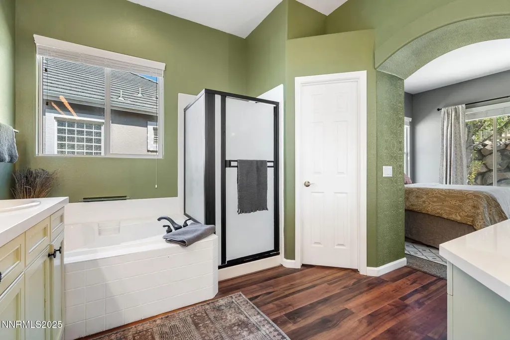1860 Hunter Creek Reno NV 89519