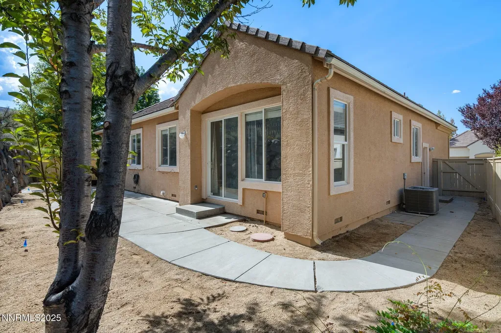 1860 Hunter Creek Reno NV 89519
