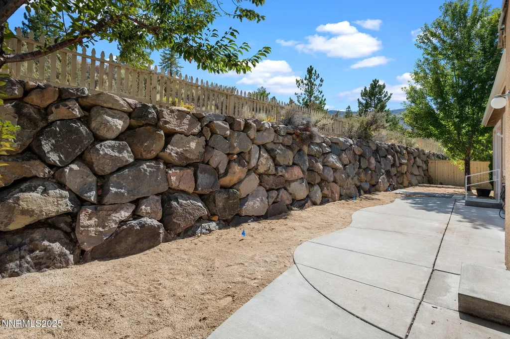 1860 Hunter Creek Reno NV 89519