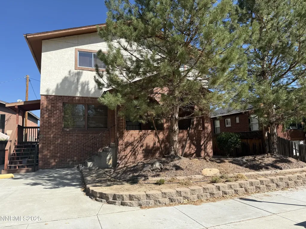 235 Pueblo Reno NV 89509